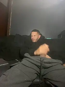 Snapshot of Chico_Bellaco chatting on 12.01.25 Chico Bellaco online show from 12.01.25