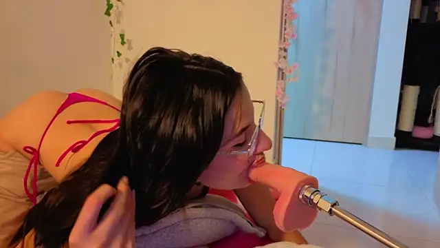 Snapshot of Mia_adams66 chatting on 11.17.25 Mia adams66 online show from 11.17.25