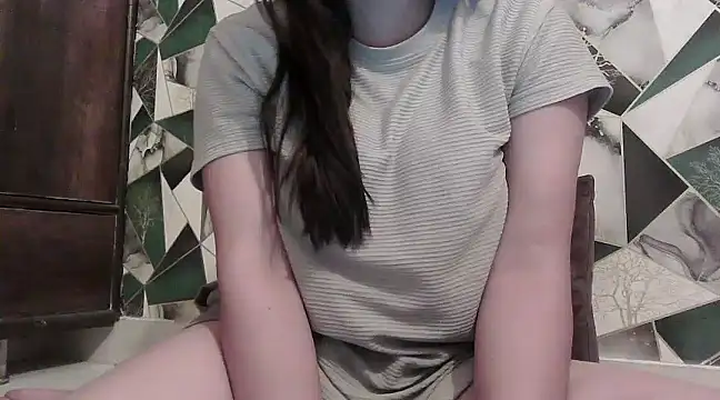 ANANYA-TIWARI online show from 03.15.25