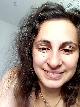 Snapshot of ShelaDiass chatting on 10.12.25 ShelaDiass online show from 10.12.25