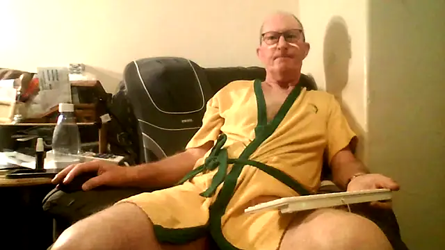 doggsy01 online show from 11.22.25