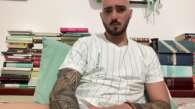 alessandromori91 online show from 04.25.26
