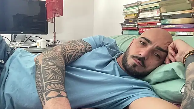 alessandromori91 online show from 04.28.26