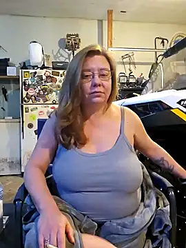 MsShelby40 online show from 12.28.24