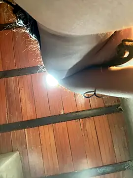 MollySanders    online show from 10.31.25