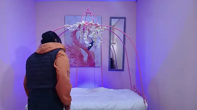 Violetta Suky online show from 02.25.25