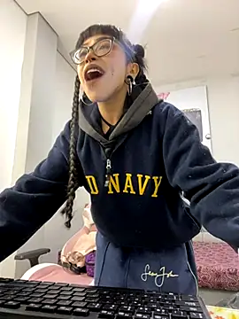 Violetta Suky online show from 09.29.25