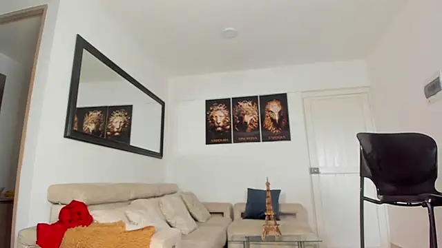 Snapshot of smit_hot_sr chatting on 03.05.25 smit hot sr online show from 03.05.25