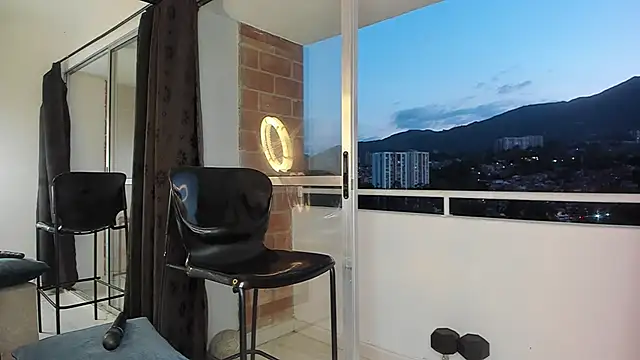 Snapshot of smit_hot_sr chatting on 09.08.25 smit hot sr online show from 09.08.25