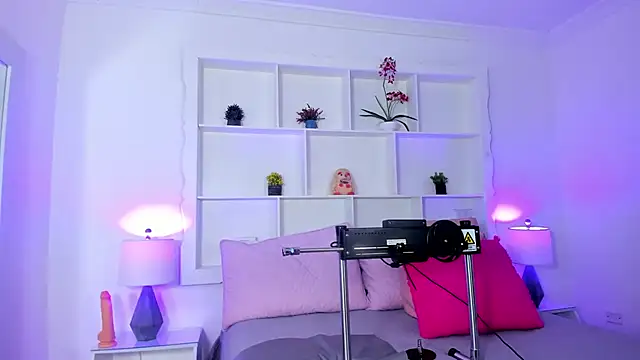 Jenifer Diaz online show from 03.22.25