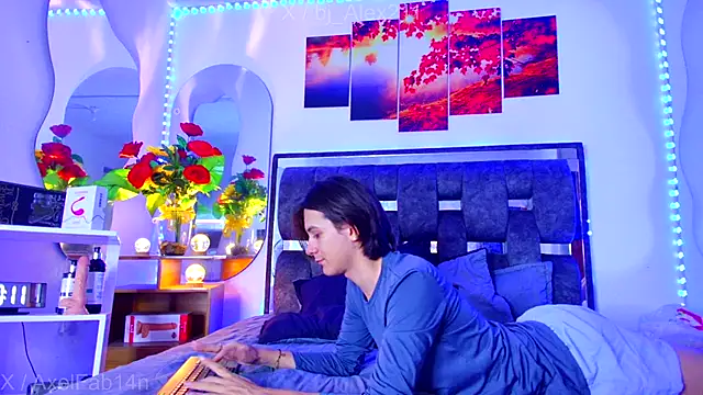 Alex and Fabian online show from 10.13.25