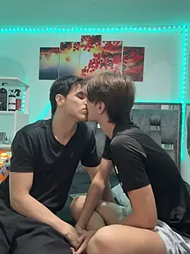 Snapshot of Alex_and_Fabian chatting on 04.18.26 Alex and Fabian online show from 04.18.26
