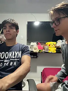 Snapshot of Alex_and_Fabian chatting on 05.22.26 Alex and Fabian online show from 05.22.26