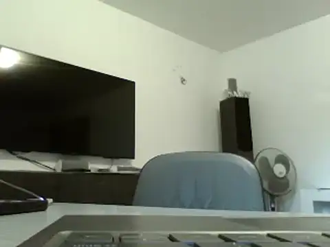 Snapshot of FROL83 chatting on 04.16.26 FROL83 online show from 04.16.26