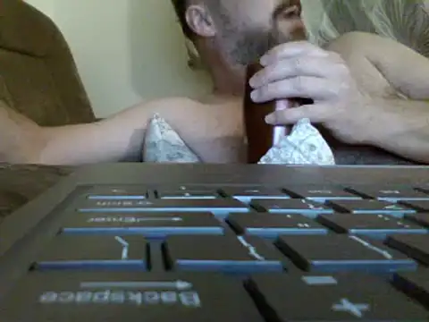 Snapshot of FROL83 chatting on 05.28.26 FROL83 online show from 05.28.26