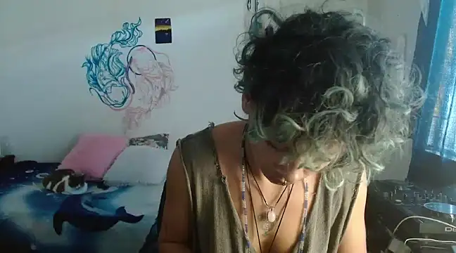 Snapshot of fenixmfx19 chatting on 12.20.24 fenixmfx19 online show from 12.20.24