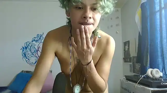 Snapshot of fenixmfx19 chatting on 12.27.24 fenixmfx19 online show from 12.27.24