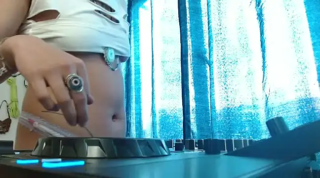 Snapshot of fenixmfx19 chatting on 01.09.25 fenixmfx19 online show from 01.09.25