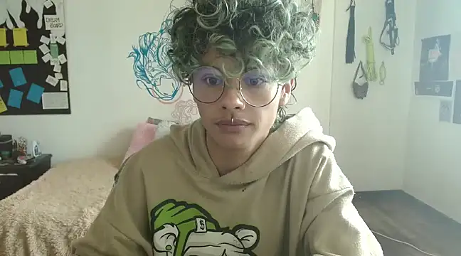 Snapshot of fenixmfx19 chatting on 01.13.25 fenixmfx19 online show from 01.13.25