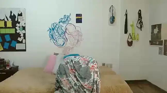 Snapshot of fenixmfx19 chatting on 01.13.25 fenixmfx19 online show from 01.13.25