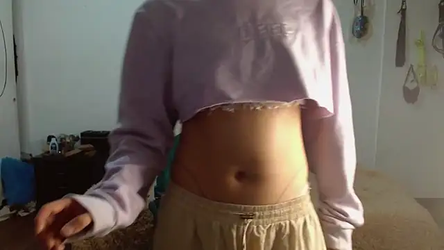 Snapshot of fenixmfx19 chatting on 02.25.25 fenixmfx19 online show from 02.25.25