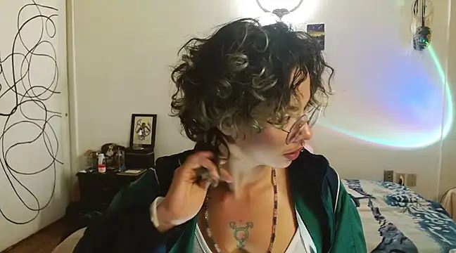 Snapshot of fenixmfx19 chatting on 03.11.25 fenixmfx19 online show from 03.11.25