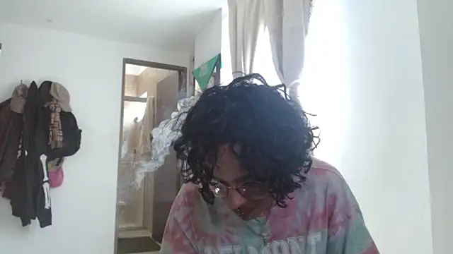 Snapshot of fenixmfx19 chatting on 02.25.26 fenixmfx19 online show from 02.25.26