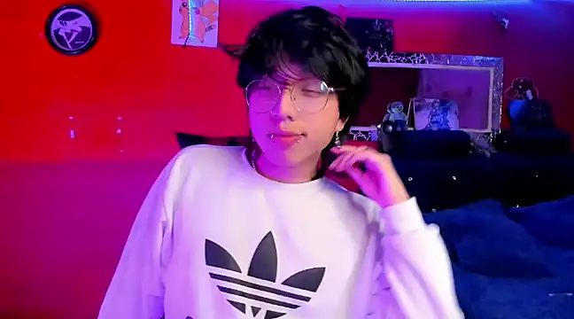 Snapshot of AnggelONfiree chatting on 12.19.24 AnggelONfiree online show from 12.19.24