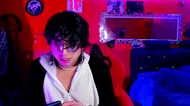 Snapshot of AnggelONfiree chatting on 01.19.25 AnggelONfiree online show from 01.19.25