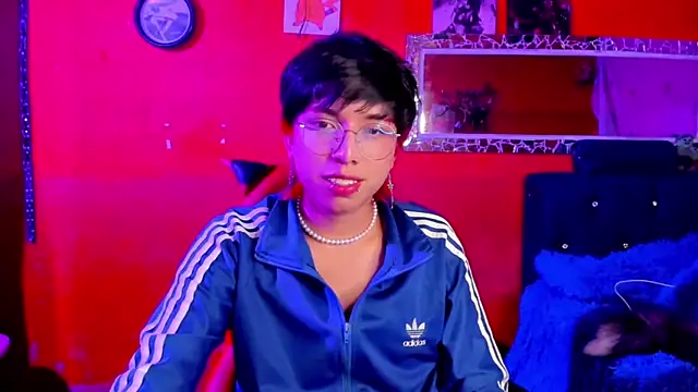 Snapshot of AnggelONfiree chatting on 02.20.25 AnggelONfiree online show from 02.20.25