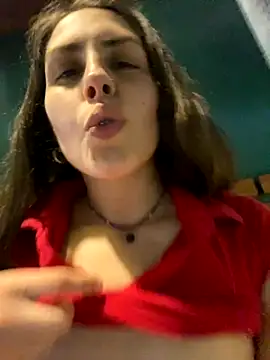 Snapshot of isadelasestrellas chatting on 12.04.25 isadelasestrellas online show from 12.04.25