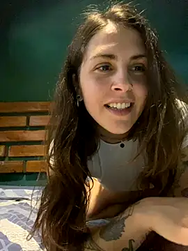 Snapshot of isadelasestrellas chatting on 12.05.25 isadelasestrellas online show from 12.05.25