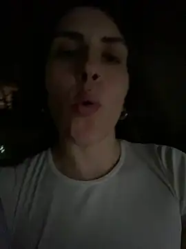 isadelasestrellas online show from 02.15.26