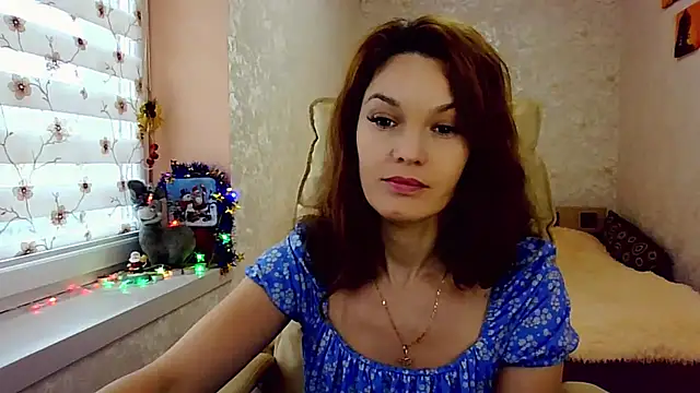 Snapshot of impossibleluna chatting on 12.21.24 impossibleluna online show from 12.21.24