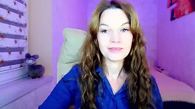 Snapshot of impossibleluna chatting on 10.02.25 impossibleluna online show from 10.02.25