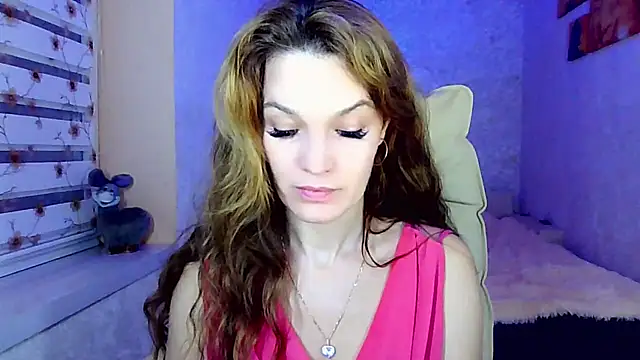 Snapshot of impossibleluna chatting on 10.11.25 impossibleluna online show from 10.11.25