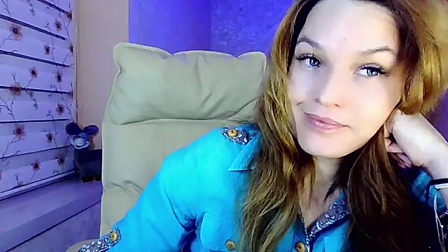 Snapshot of impossibleluna chatting on 12.14.25 impossibleluna online show from 12.14.25