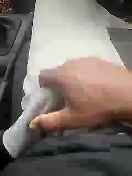 Snapshot of YourVendaboy012 chatting on 01.05.25 YourVendaboy012 online show from 01.05.25