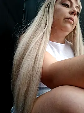 madelaine- online show from 03.03.25