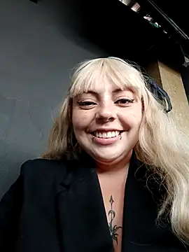 madelaine- online show from 03.19.25