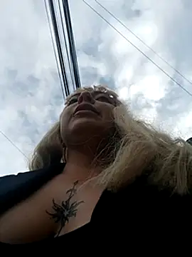 madelaine- online show from 03.20.25