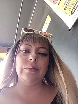 madelaine- online show from 04.26.26