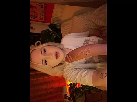 DaisyBooom online show from 04.24.26