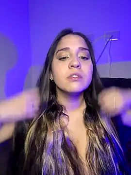 Snapshot of valentina_jonnes1 chatting on 11.29.25 valentina jonnes1 online show from 11.29.25