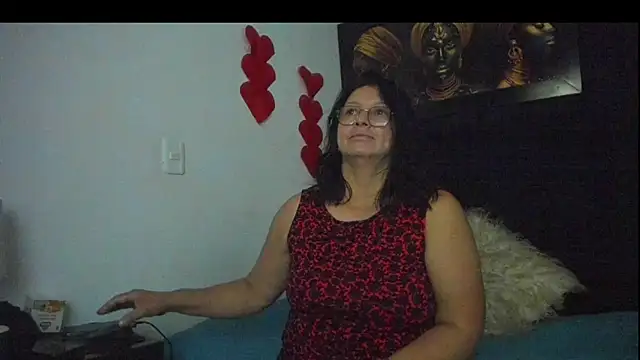 Snapshot of Evaaross_2345 chatting on 03.19.25 Evaaross 2345 online show from 03.19.25