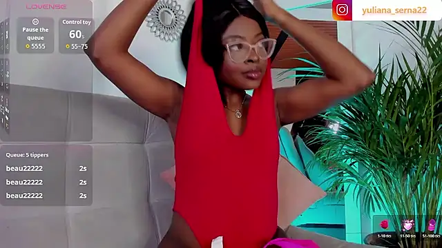 HellenHylls online show from 01.15.26