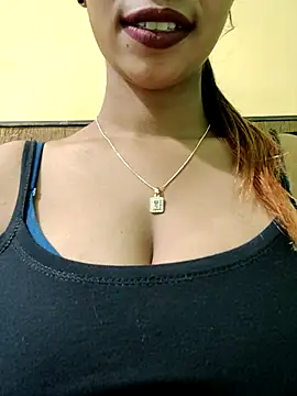 Snapshot of RUPAI009 chatting on 03.05.25 RUPAI009 online show from 03.05.25