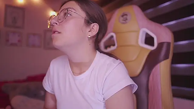 milly kenner online show from 02.26.25