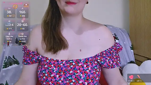 Snapshot of ChubbyMaia chatting on 12.27.24 ChubbyMaia online show from 12.27.24