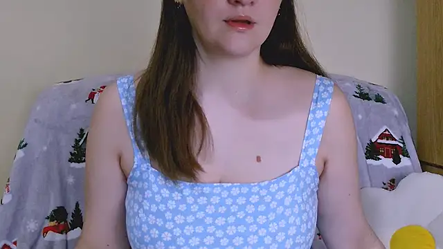 Snapshot of ChubbyMaia chatting on 01.01.25 ChubbyMaia online show from 01.01.25